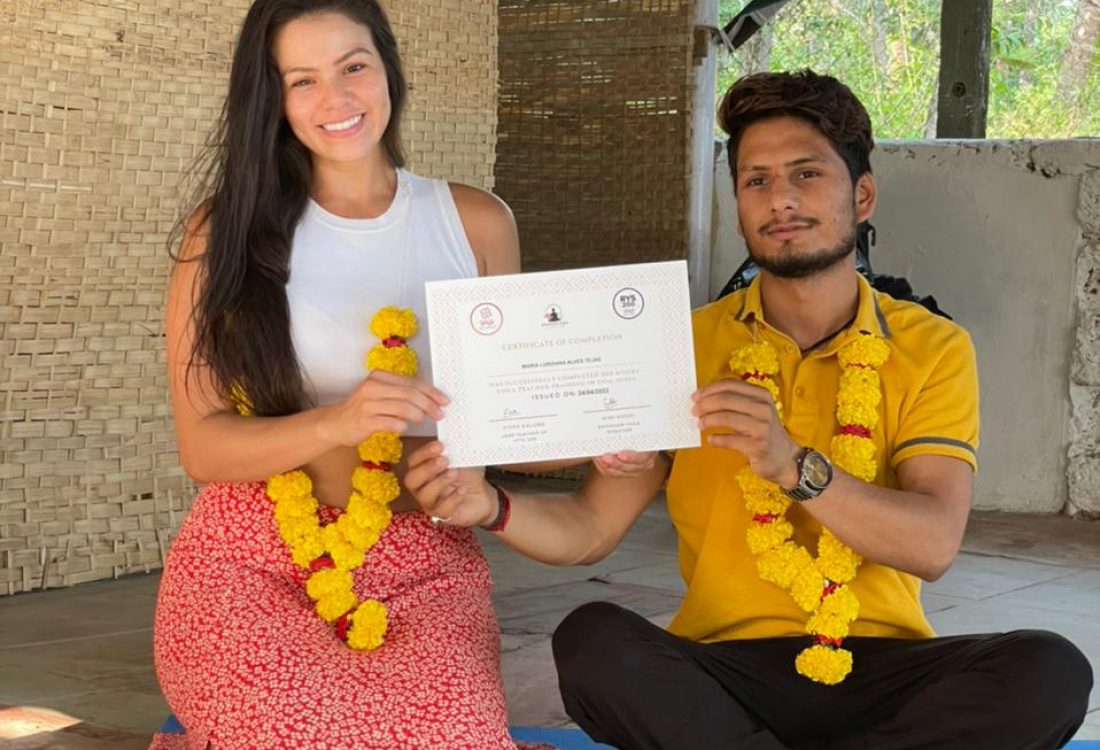 200 hour vinyasa yoga certificate